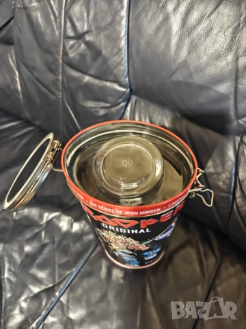 Iron Maiden-The Trooper Metal Box-LIMITED EDITION!, снимка 9 - Китари - 53298406