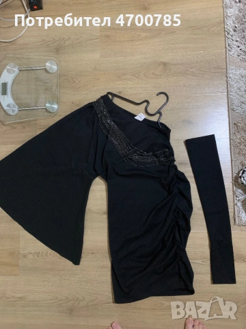 Рокля с един ръкав и отделен допълнителен., снимка 4 - Рокли - 53026376