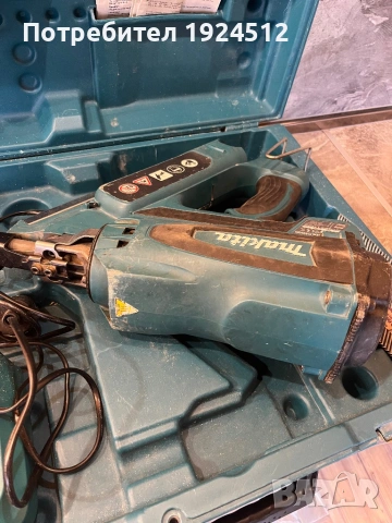 Makita GN900 Такер за пирони, снимка 6 - Такери - 53369156