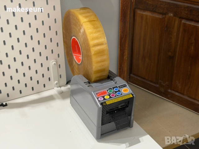 Машина за рязане на тиксо ZCUT-9