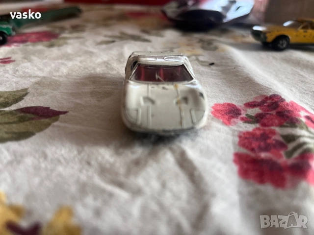 Английски Мачбокс-тесните гуми, снимка 2 - Колекции - 52545589