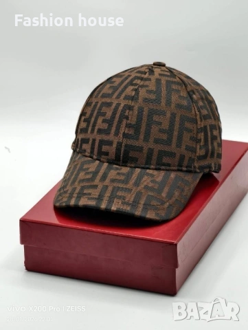 Fendi шапка 2 цвята