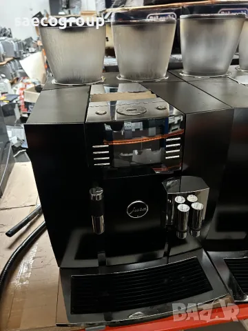 Професионална автоматична кафемашина Jura GIGA X8c + хладилник, снимка 4 - Кафемашини - 49705869