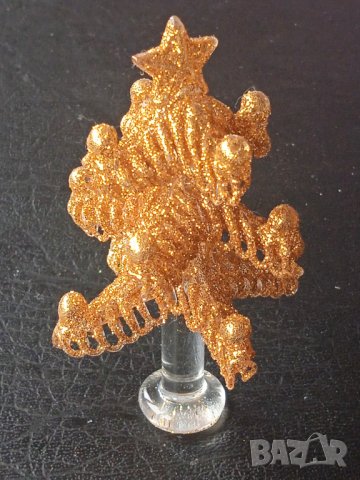 Стъклена мини Коледна Елха с празничен златен брокат, снимка 1 - Декорация за дома - 43199184