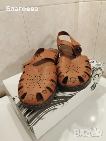 Сандали кафяви 
