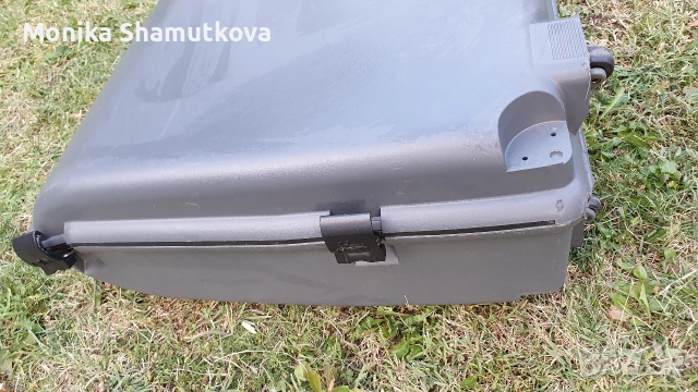 Голям куфар с колелца сив цвят, снимка 8 - Куфари - 52577305