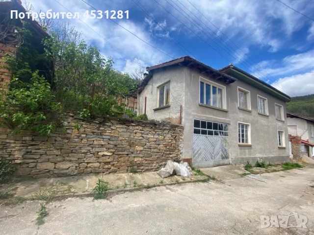 Къща в с.Врабево, снимка 1
