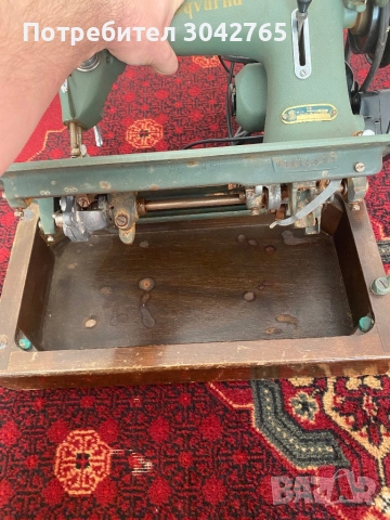 Husqvarna шевна машина, снимка 4 - Шевни машини - 51795295