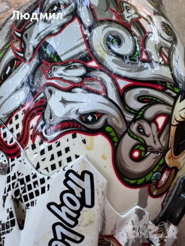 Troy Lee Design Medusa мотокрос каска, размер М , снимка 10 - Други спортове - 51487384