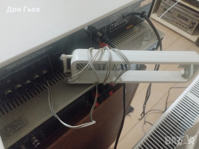 Стерео усилвател и тунер Hitachi, снимка 12 - Ресийвъри, усилватели, смесителни пултове - 52094088