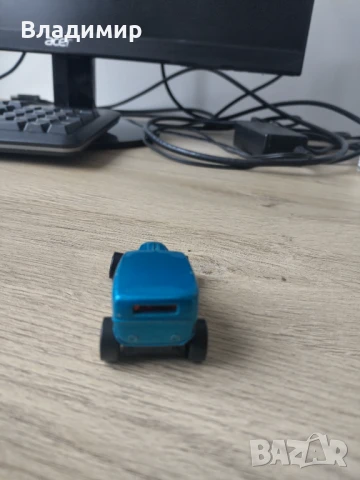 Hot Wheels - Midnight Otto 2011, снимка 4 - Коли, камиони, мотори, писти - 51235967