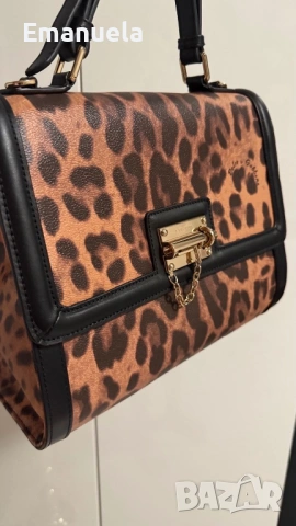 Дамска чанта D&G, снимка 2 - Чанти - 53126908