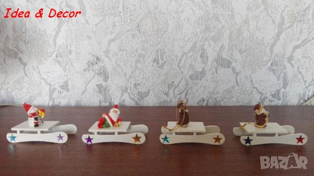 Новогодишна играчка дървена шейничка с дядо коледа