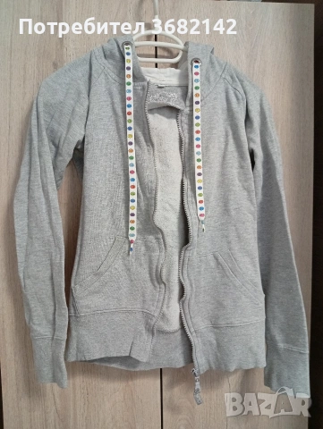 продавам дамски суичър 