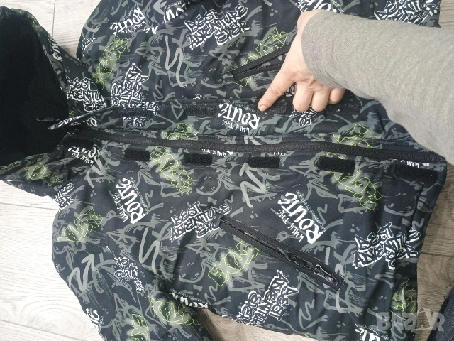 Зимно яке за момче 7-8г wikiki, снимка 4 - Детски якета и елеци - 53189951