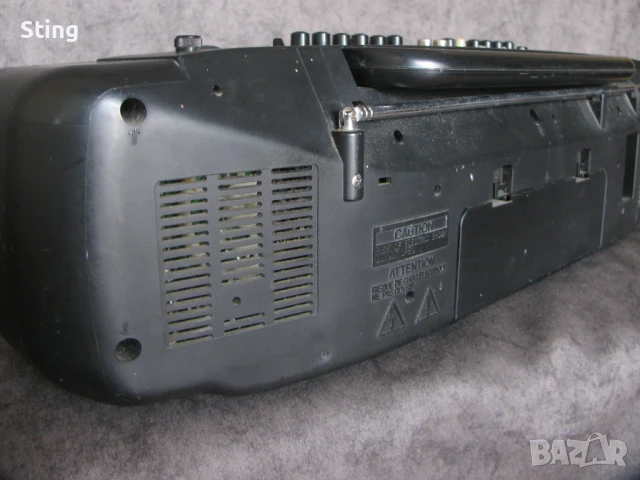 SONY CFS - W305S Радиокасетофон Двукасетъчен, снимка 3 - Радиокасетофони, транзистори - 50506226