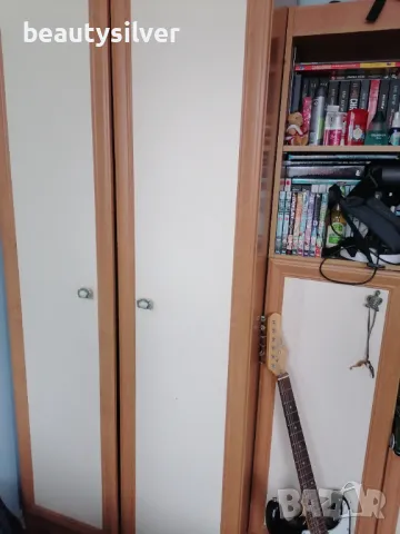 Обзавеждане за детска стая, легло с матрак, секция с гардероб, снимка 3 - Мебели за детската стая - 49507540