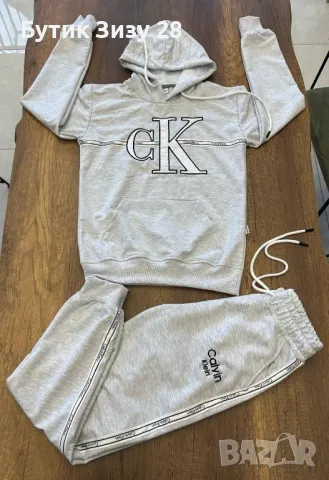 Дамски екипи Calvin Klein, 6 цвята, снимка 2 - Спортни екипи - 49295866