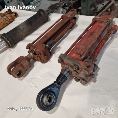 Хидравлични Бутилки за трактори, снимка 9 - Селскостопанска техника - 51573718