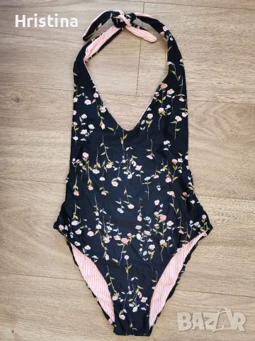 Цял бански на малки цветя, снимка 1