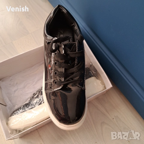 Обувки черен лак, снимка 5 - Дамски ежедневни обувки - 53069562