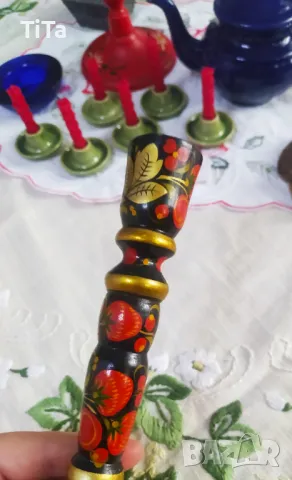 Хохлома, ръчно рисуван дървен свещник , снимка 3 - Антикварни и старинни предмети - 49024749