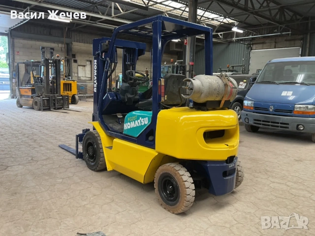 Газокар Komatsu FG25T, снимка 3 - Индустриална техника - 53541221