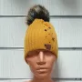 Нова зимна дамска шапка с камъчета в цвят горчица с пух/помпон, снимка 2