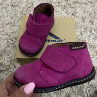 Обувки за момиче D’heymar , снимка 1 - Детски боти и ботуши - 38241090
