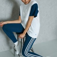 adidas Trefoil T-Shirt - страхотна дамска тениска, снимка 1 - Тениски - 32830700