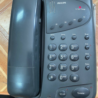 Безжичен телефон Philips, снимка 1 - Стационарни телефони и факсове - 36538480