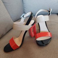 Дамски лачени обувки с интересен ток марка Morissett номер 37, снимка 1 - Дамски обувки на ток - 37676455