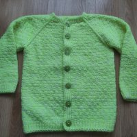 НОВА детска жилетка 4- 5 годинки, снимка 1 - Детски пуловери и жилетки - 44004003
