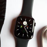 Apple Watch 6 44 mm GPS, снимка 2 - Смарт часовници - 38887590