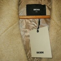 Продавам НОВО дамско марково палто XS, снимка 2 - Палта, манта - 39335058