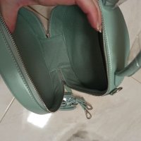 Нова чанта, цвят мента , снимка 2 - Чанти - 38968458