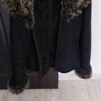 Дамско късо палтенце, снимка 1 - Якета - 43672916