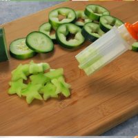 Уред за декоративно рязане на плодове и зеленчуци в различни форми , снимка 9 - Аксесоари за кухня - 43671039