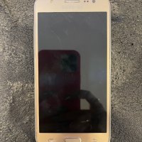 Samsung J500 златен, със счупен дисплей за части, снимка 1 - Резервни части за телефони - 40721559