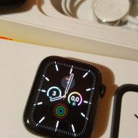 Apple Watch S4 GPS + Cellular, 44mm Stainless Steel, снимка 4 - Смарт часовници - 37135804