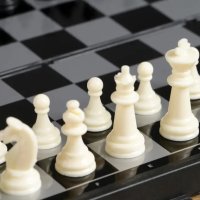 4334 Настолна игра магнитен шах табла и дама в комплект – 3 в 1, снимка 6 - Шах и табла - 43640015