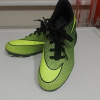 Детски бутонки Nike, снимка 1 - Футбол - 43701426