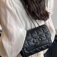 Дамска стилна чанта, снимка 8 - Чанти - 43847814