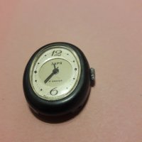 Стар дамски механичен часовник -Заря , снимка 1 - Антикварни и старинни предмети - 26537399
