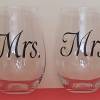 Декорирани стъклени чаши  Mrs., снимка 1 - Декорация за дома - 43983395