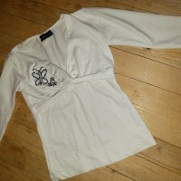 Бяла Блузка с апликация от камъни, снимка 3 - Блузи с дълъг ръкав и пуловери - 26396838