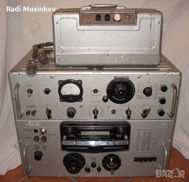 Купувам  радиостанция Р - 250, снимка 1