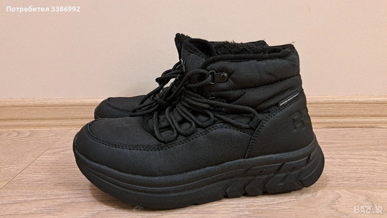 Дамски боти Reebok, снимка 1
