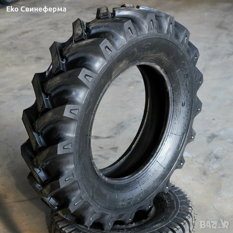 Гуми Владимирец Т-25 и шаси Т-16 Налични 2бр. 9.5-32 Руски Монтана, снимка 1
