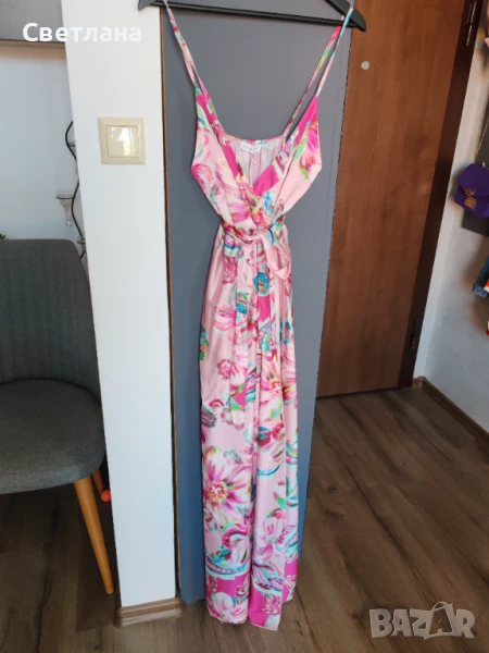 Нова сатенена рокля , снимка 1